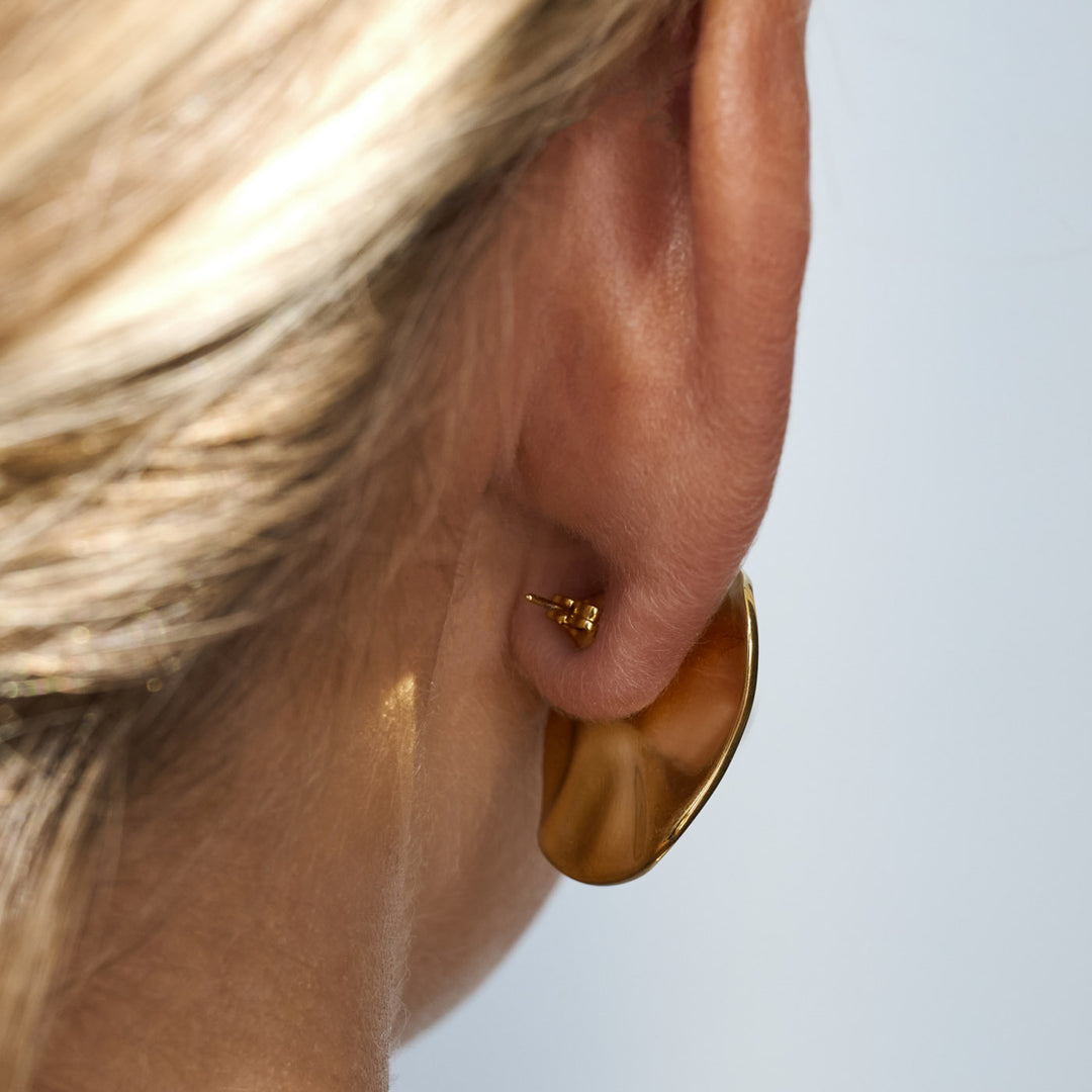 Amélie - Grande boucle d'oreille ronde martelée en acier inoxydable